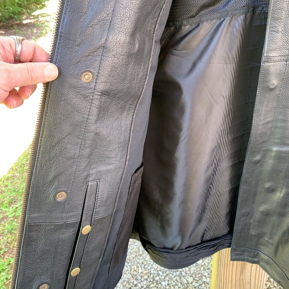 Conceal Carry Leather Vest - Picture 7 of 11